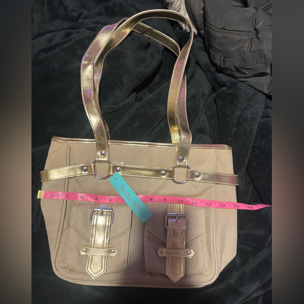 NWT Studio 108. Stylish Tan and Gold Women's Bag